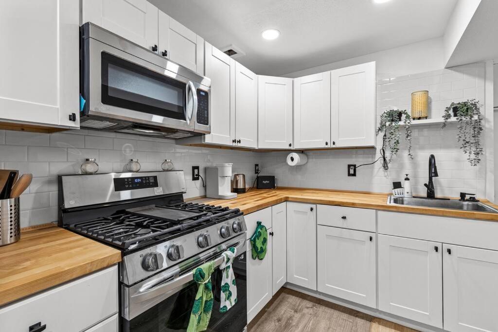 Pacific Nw Gem W/Hot-Tub 15 Minutes Airport. Auburn Exterior foto